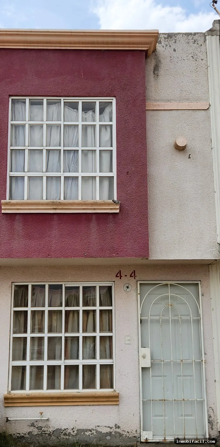 HERMOSA CASA EN LOS HEROES CHALCO
