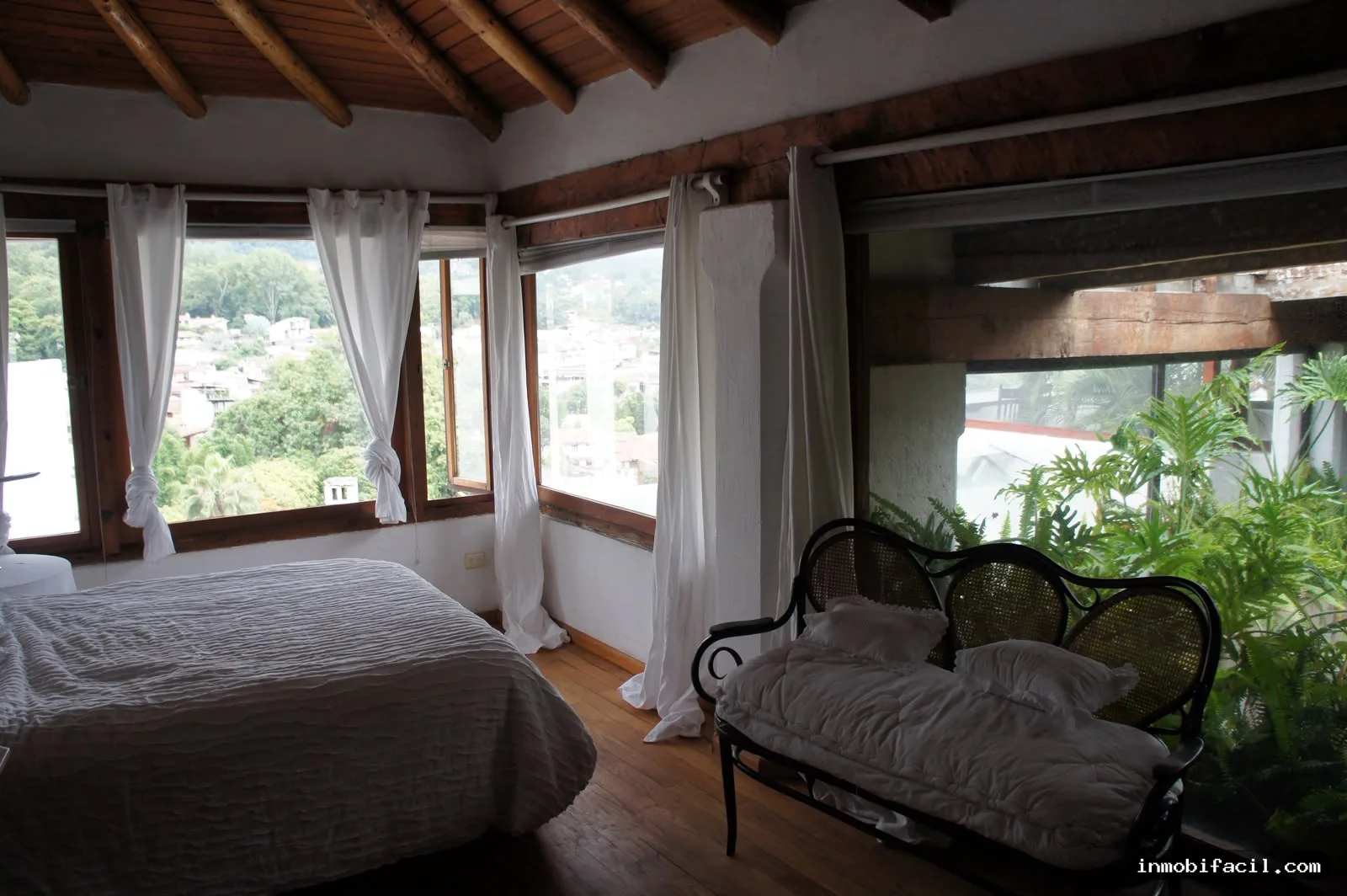 Foto 18 de Espectacular residencia amueblada con vista al lago en Valle de Bravo