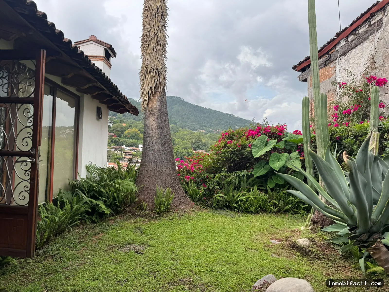 Foto 40 de Espectacular residencia amueblada con vista al lago en Valle de Bravo