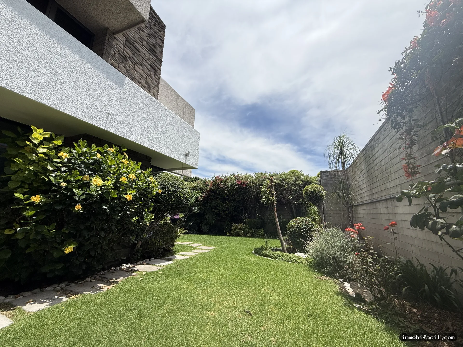 Foto 3 de Casa en Venta en Las Ánimas | 328 m² de Terreno | $9.6 Mdp