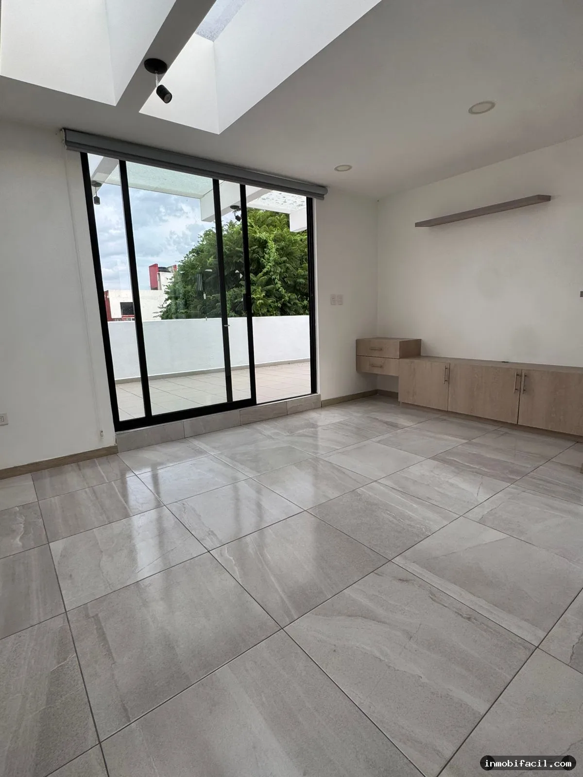Foto 3 de Casa en Venta en Momoxpan | La Carcaña | 4 Recámaras | Roof Garden